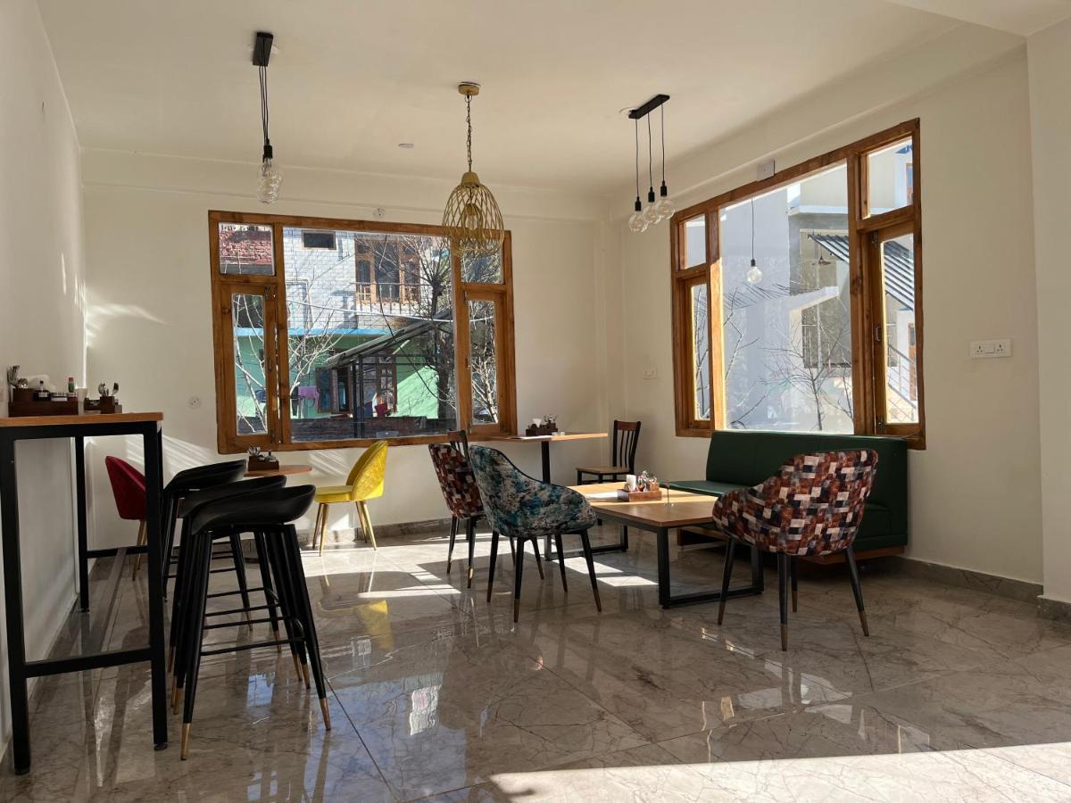 Hotel Adinova Касоль Екстер'єр фото