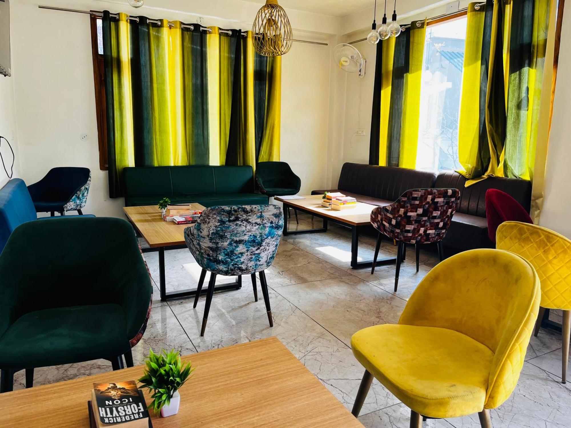Hotel Adinova Касоль Екстер'єр фото